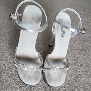 Wild Rose Platform Heels Sz 6.5